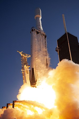 Nave Falcon Heavy